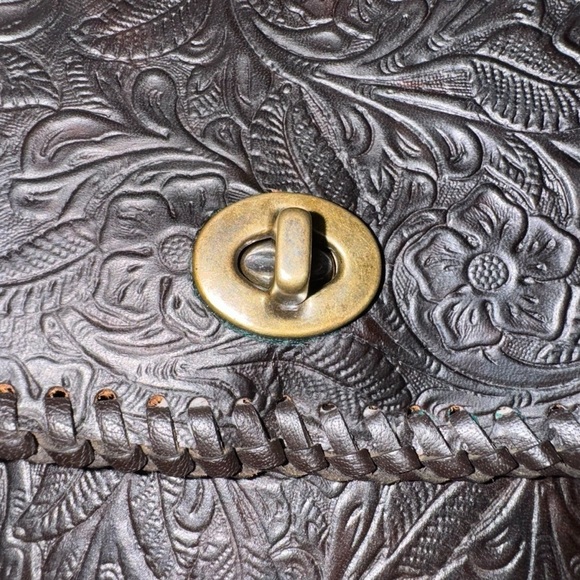 Custom Brown Embossed Crossbody Bag with Flap Closure Western Style Shoulder Bag - Picture 7 of 11